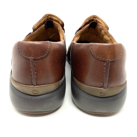Clarks Un Loop2 Walk casual shoes in Dark Tan leather NARROW - Picture 5 of 8